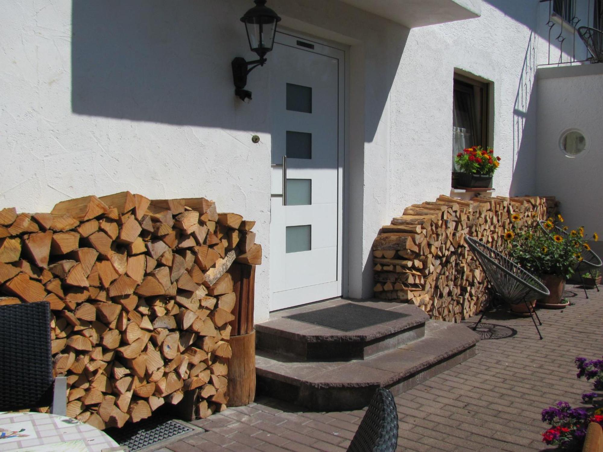 #7 Ferienhaus Mit Schlossblick Trunkelsberg Fuer Max 6 Personen,Kueche Komplett Eingerichtet, 2 Baeder 3 Schlafzimmer Top-Ausstattung 외부 사진